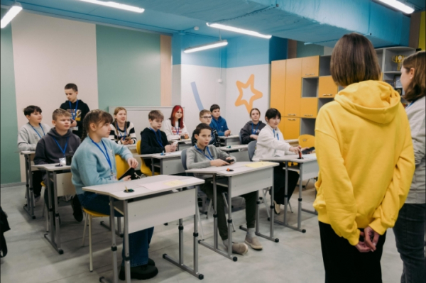 Зміни у Типовій освітній програмі для українських школярів за кордоном: нові можливості для учнів-біженців