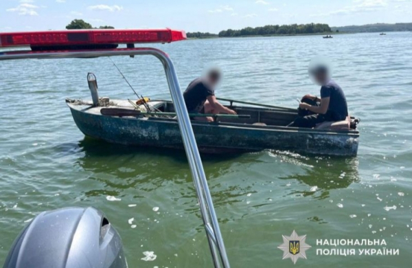 Полтавщина: Порушення правил навігації та нові обмеження на вилов раків
