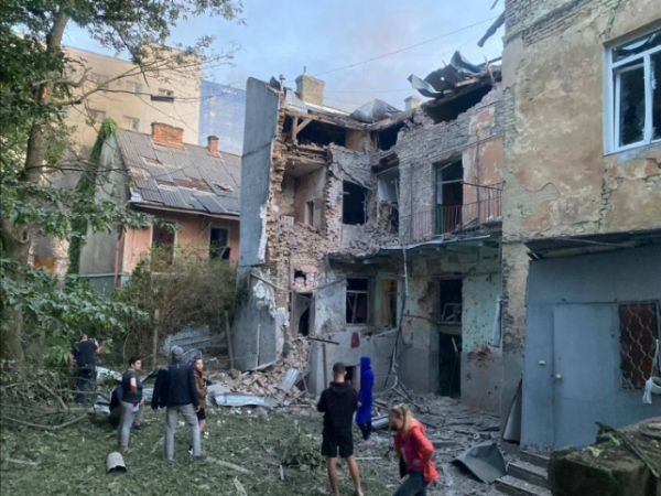 Ворожа атака на Львів: Масштаб руйнувань та реакція міських служб
