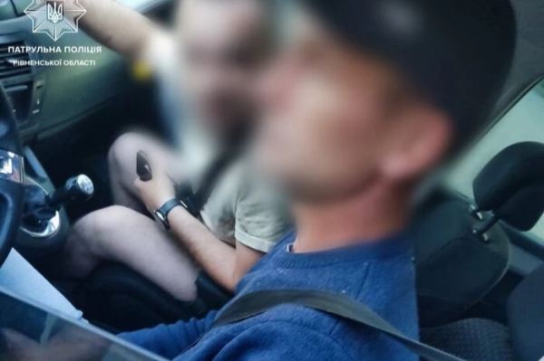 Несподівані трагедії на дорогах: від п яного водія в Рівному до згорілого Ferrari в Японії