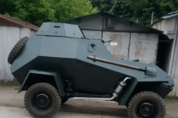 Бронеавтомобіль БА-64 1943 року випуску на продажу в Києві: унікальна пропозиція для колекціонерів