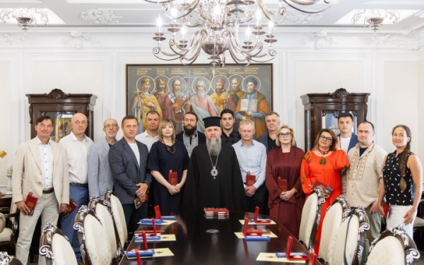 Подяка лікарям за самовіддану працю та служіння: Внесок медиків у часи війни та мирного життя