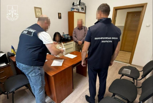 Корупційні схеми на Івано-Франківщині: 40 підозр та збитки понад 106 млн грн
